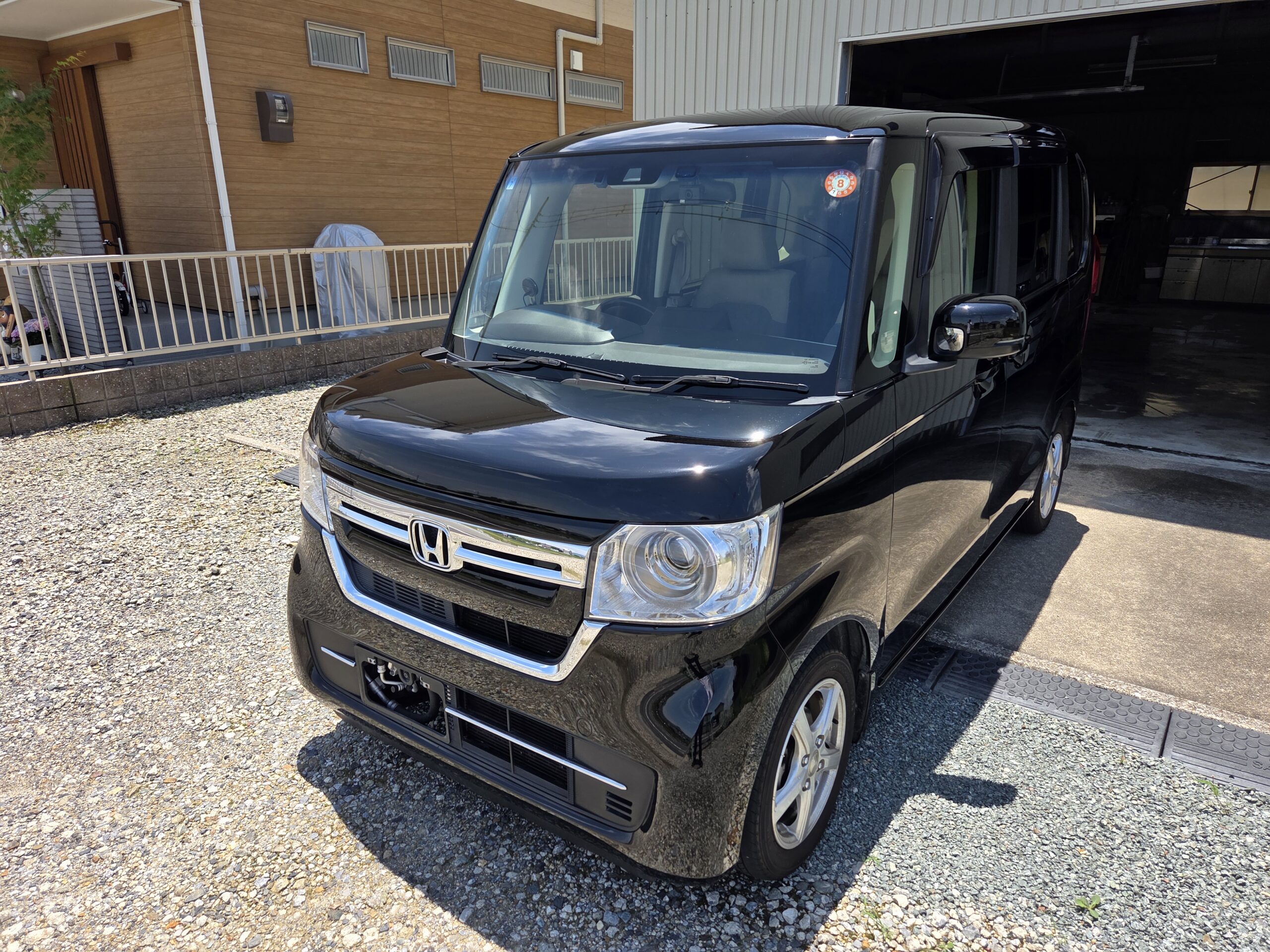 N-BOX　車内清掃+手洗い洗車 グラフェン仕上げ